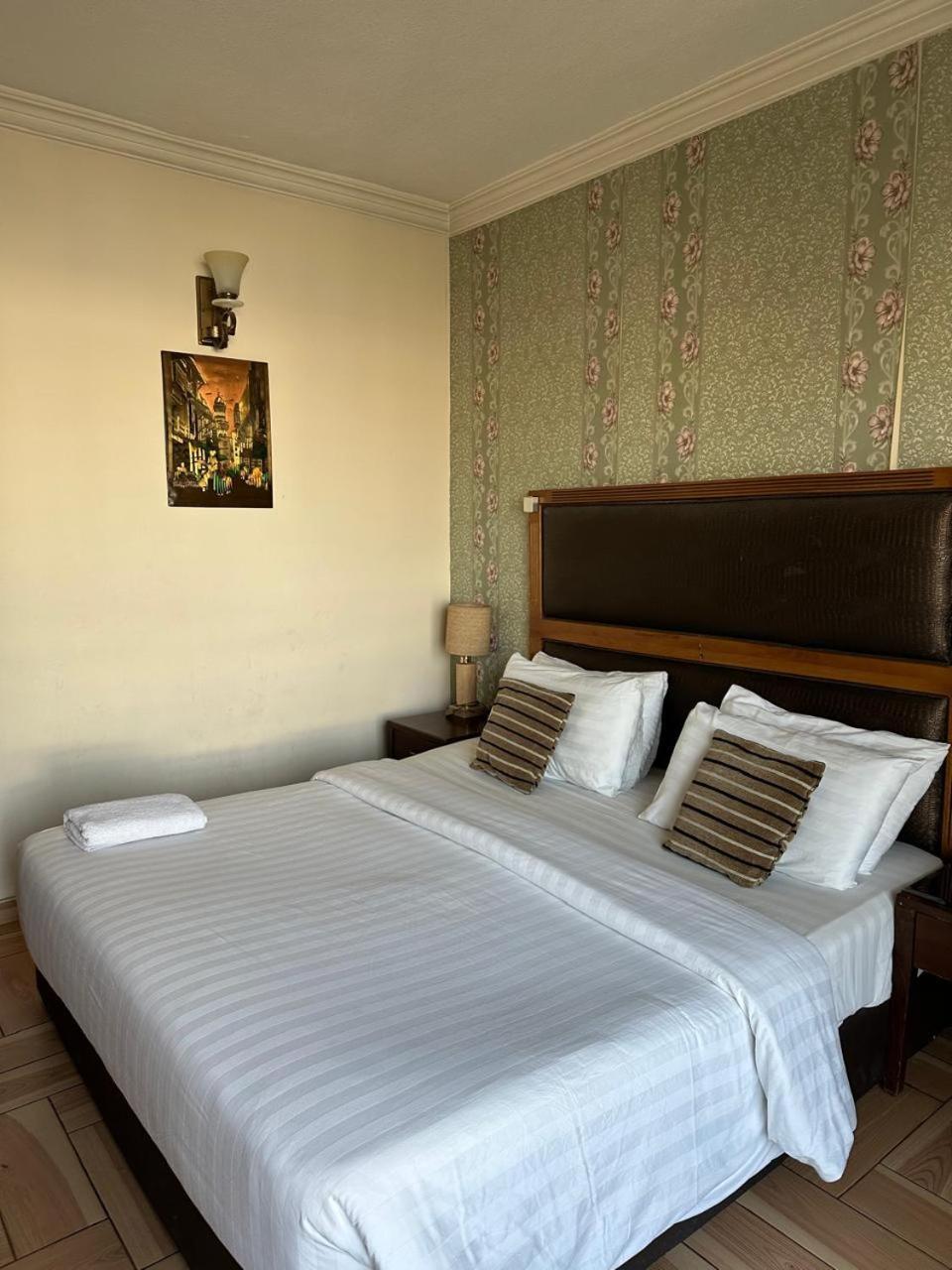 Aghadeer Hotel Amman Eksteriør billede